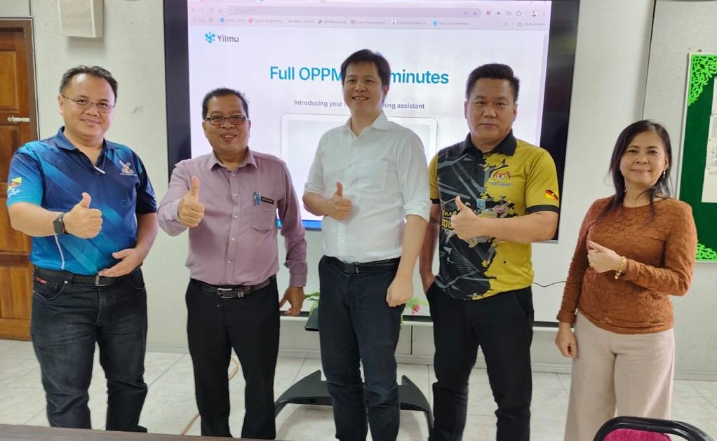 Presentation at Betong, Sarawak.